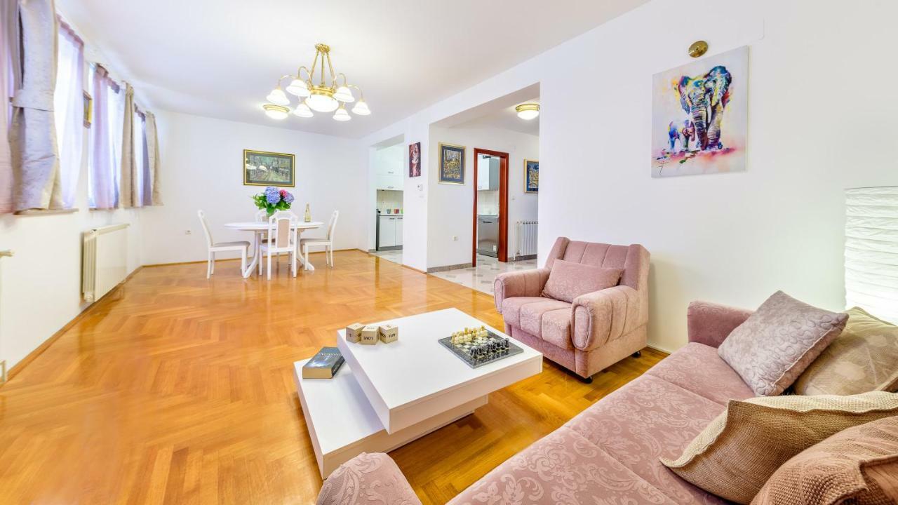 Central Apartment Smiley - Free Parking Загреб Экстерьер фото